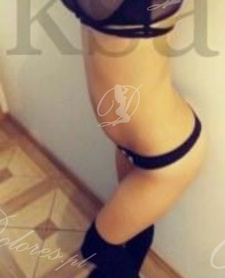 Filigranowa Ania - miła brunetka zaprasza na prywatne spotkanie