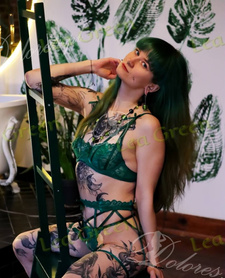 Pokazy x Lea Green