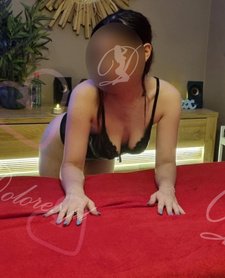 Sara NURU Tantra