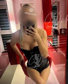 Sexy Karolina